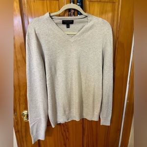 Mens Banana Republic V Neck Cream Sweater Size Medium
